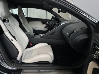 Jaguar F-Type P575 AWD R 75 | Performance stoelen | Panoramadak Foto