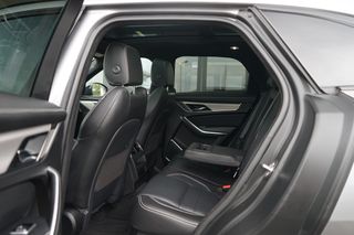 Jaguar F-Pace 2.0 P400e PHEV R-Dynamic SE Foto